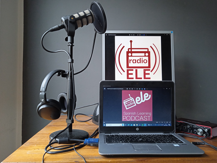 radio ele un podcast para aprender espanol como lengua extranjera. Los podcasts son la mejor alternativa para practicar idiomas y mejorar la comprensión auditivia